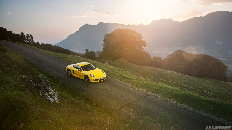 Illustration for article titled The Most Gorgeous Photos Of A Porsche Cayman You Will Ever See